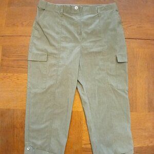 Chicos Capris Womens Size 1 Olive Cargo Pants 90s stretch waist cottagecore
